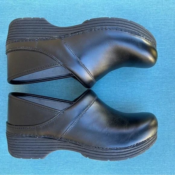 Dansko LT Pro leather clogs - black size 39 (US women’s 8.5-9) - Picture 5 of 12